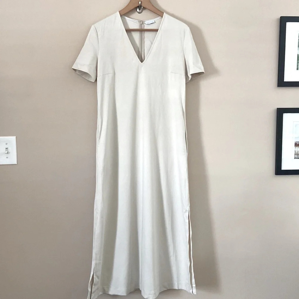 Harris Wharf London - V-neck Ivory Midi Dress - Picture 3 of 10